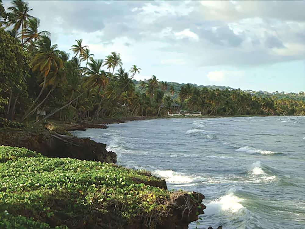 Magdalena Grand Beach & Golf Resort Tobago Esterno foto