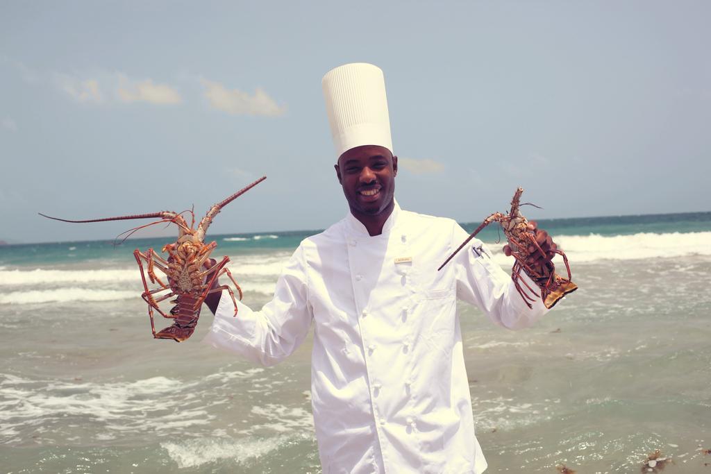 Magdalena Grand Beach & Golf Resort Tobago Esterno foto